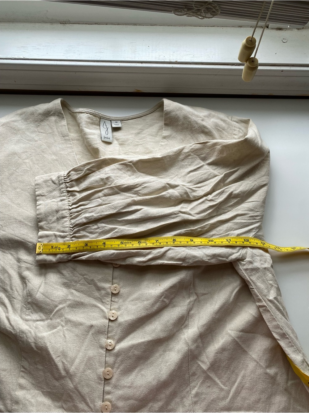 Joie Linen Blend Tie Front Blouse Woman 1X Beige Button Front Boho Top Softgirl - Picture 12 of 14